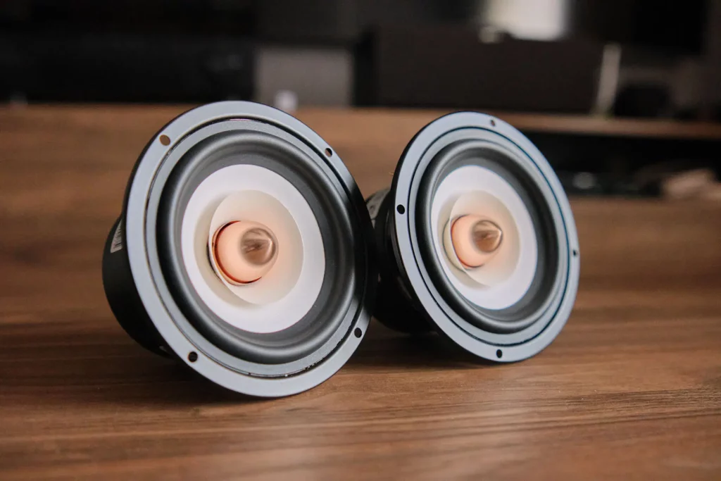 تفاوت فولرنج، ووفر و توییتر؛ کدام اسپیکر برای شما مناسب است؟