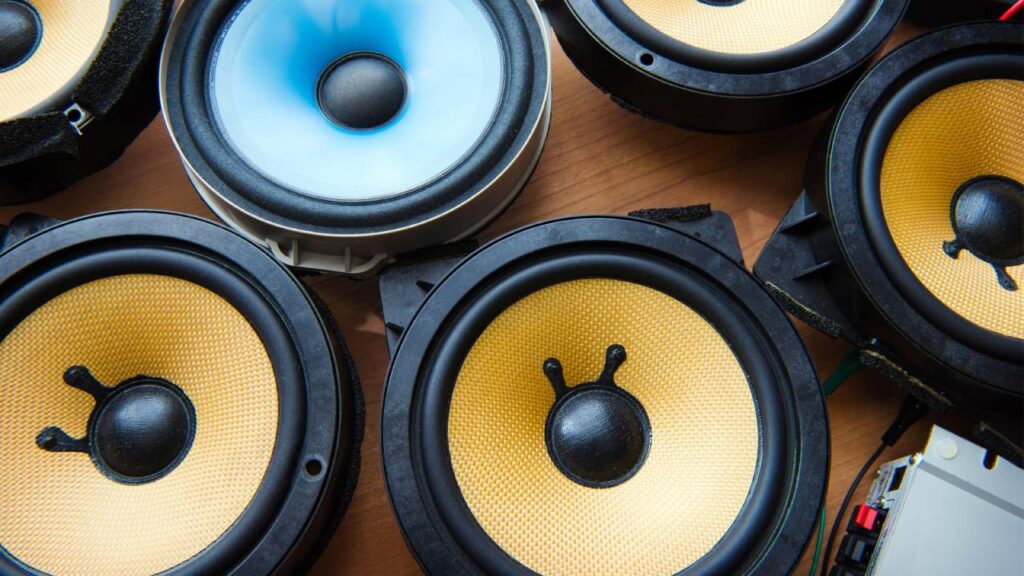 بهترین میدرنج برای سیستم صوتی خودرو کدام است؟